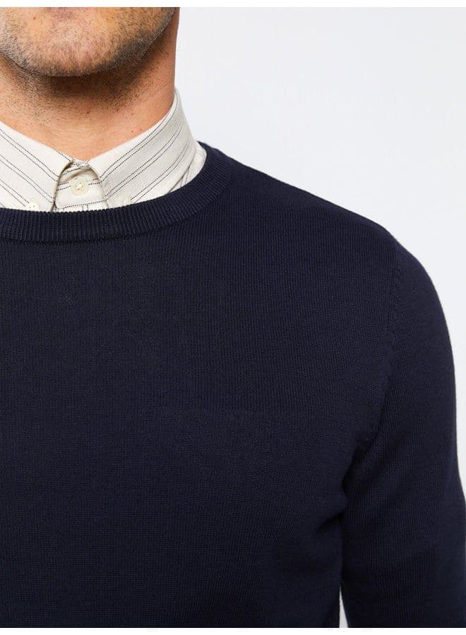 Crew Neck Long Sleeve Men's Knitwear Sweater image - FreshCart