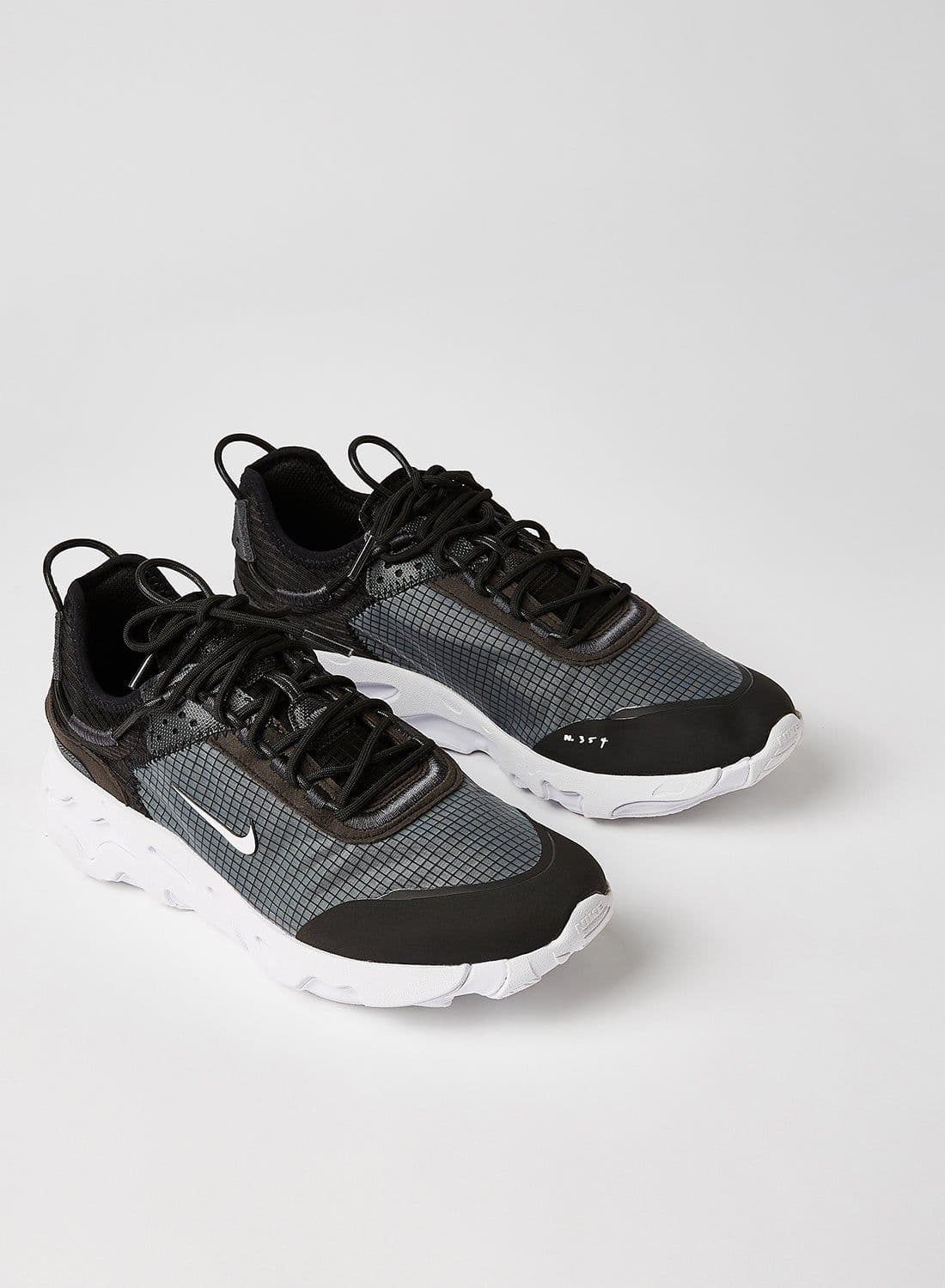 React Live Sneakers Black/White-Dk Smoke Grey image - FreshCart
